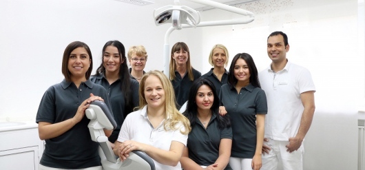 Dr. Vanessa Mouchairefa und Dr. Tarek Mouchairefa   -1