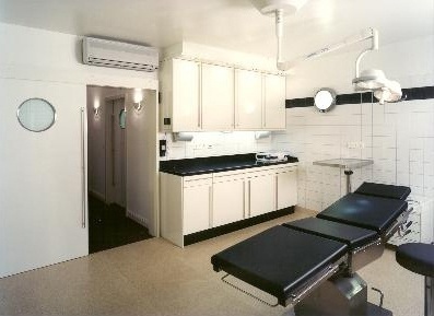 Praxisklinik Dres.Restel & Dr. Brandenstein Plastische- und Ästhetische Chirurgie  -2