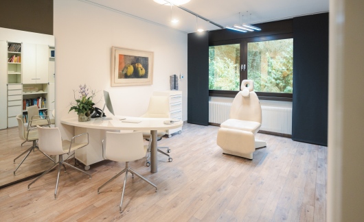 Nürnberger Klinik Ästhetisch-Plastisch Chirurgie-1