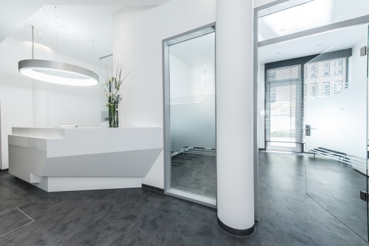 Dres. Bark & Schmitt Praxisklinik für Zahnmedizin, Implantologie und Kieferchirurgie-1