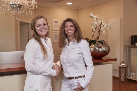 Zahnarztpraxis Alstertal Dr. Esmeralda Pinto dos Santos Zahnärztin-2