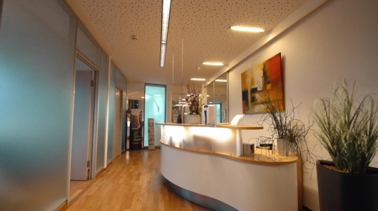 ZA Christopher Beineke und Dr.med.dent.Hubertus Remes   -1