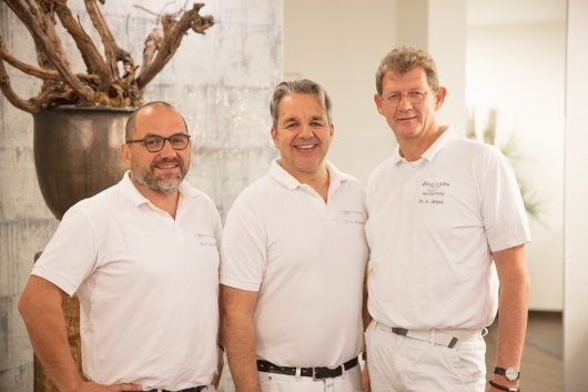 überörtl. Gem.Praxis Dres. Kian Momeni Andreas Jaeger und Hans Strasser -1