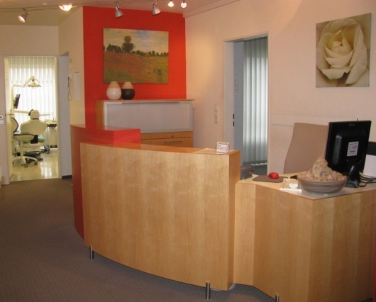 DD Praxis für Zahnheilkunde Dr. Christoph & Nina Dettler   -1