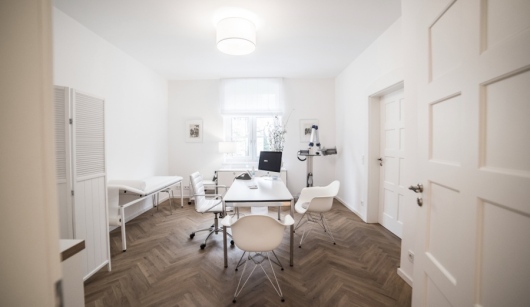 Hautzentrum Regensburg Prof.Dr.med. Philipp Babilas Dr.med. Gesa Eichelberg und Dr.med. Kirsten Babilas -1