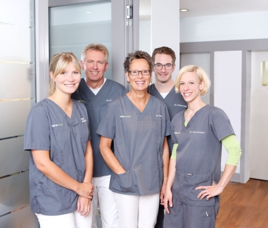Zahnarztpraxis Leinemund Dres. Imke Struckmeyer und Jan Philipp Struckmeyer  -0