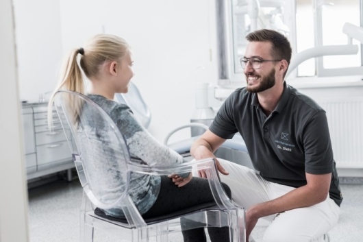 Zahnärzte Christian Kleist und Leon Diehl  -0