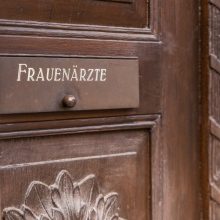 Frauenärzte im Meysenbug-Haus Dr.med. Silvia Neumann-Schmid Dr.med.Maxim Turovets Dr.med.Michaela Heckel 