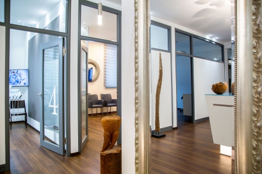 Dr. Thomas Staudt und Claudia Staudt-Jacob, Zahnärzte am Bolongaropalast-2