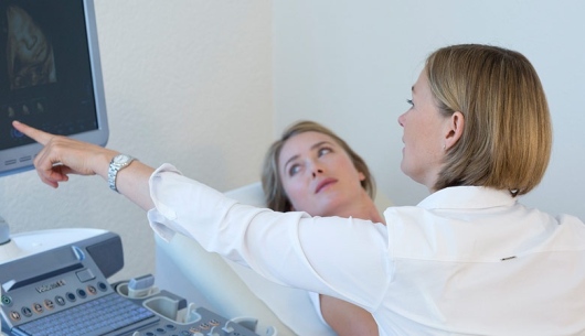 Dr. Myriam Graf und Dr. Frauke Frick Frauenärztinnen Gynobermenzing  -1