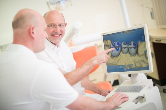 Zahnarztpraxis Dr. Bechmann & Dr. Bechmann  -2