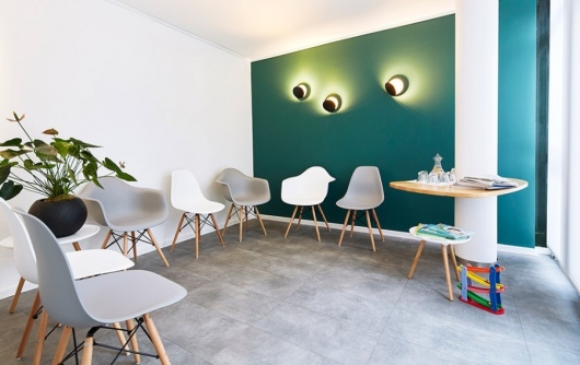 Zahnärztliche Gem.Praxis Betzl, MDSc & Dr. Pöschl PartG   -1