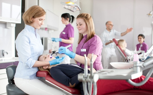 Dres. Uta Gönner und Volkan Özkan-1