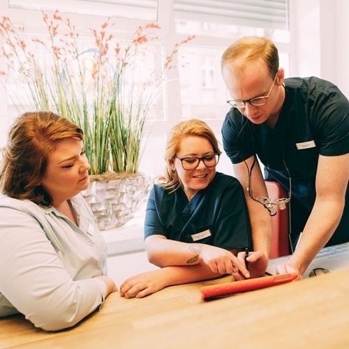 Dr. Kurth & Partner    -1