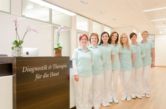 DERMATOLOGIKUM BERLIN Privatärztl. Gemein.Praxis GbR   -1