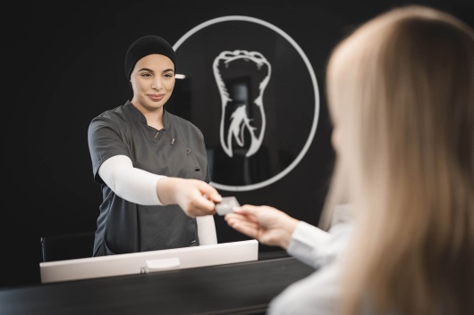 Zahnarztpraxis Lorettostraße Dr. Philipp Foth-1