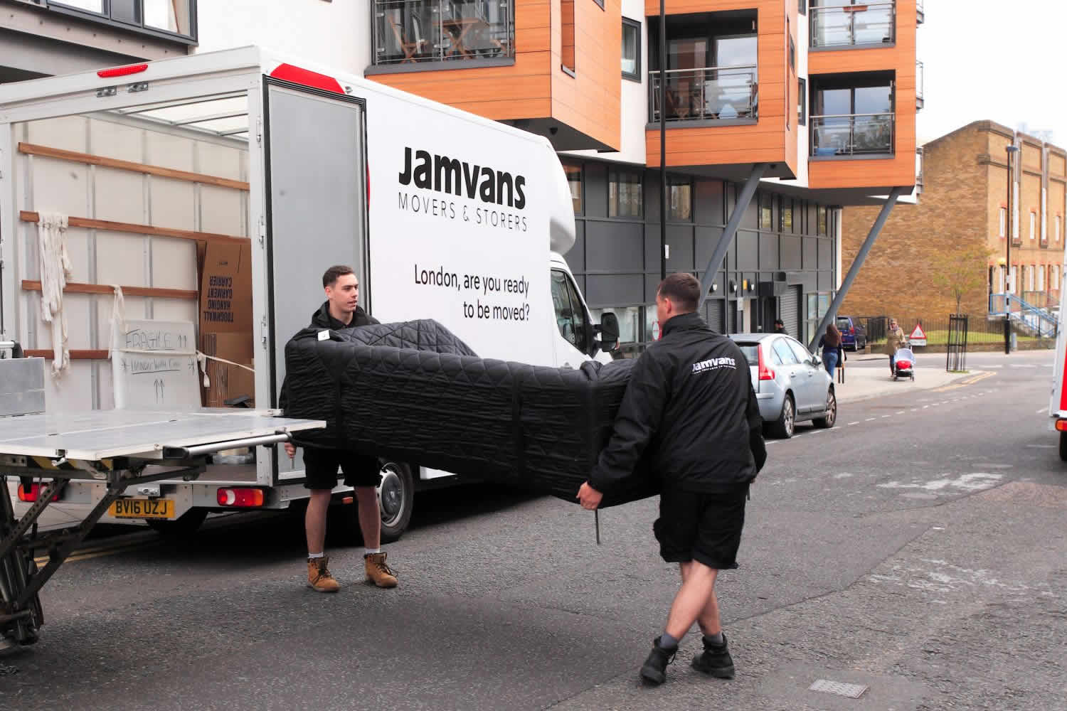 JamVans-Man-With-A-Van-London4