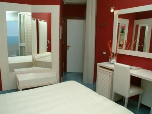 Alexandra Plaza Italia