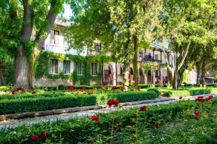 Effect Algara Beach Resort 9