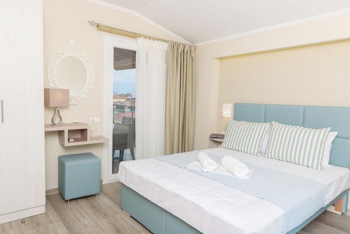 Ammos Beach Seaside Luxury Suites 6