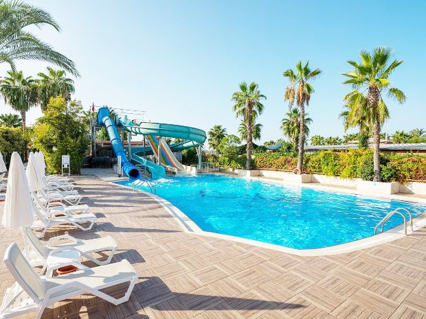 Aydinbey Famous Resort 8