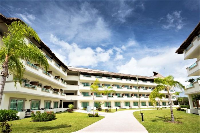 Bluebay Grand Esmeralda Playa Del Carmen
