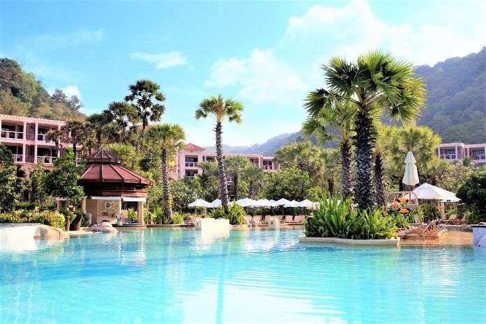 Centara Grand Beach Resort 10