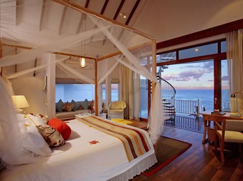 Centara Grand Island Resort & Spa Maldive