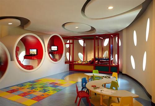 Courtyard By Marriott 9