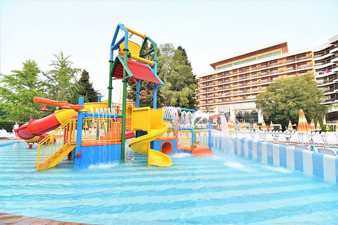 Flamingo Grand Hotel & Spa 8