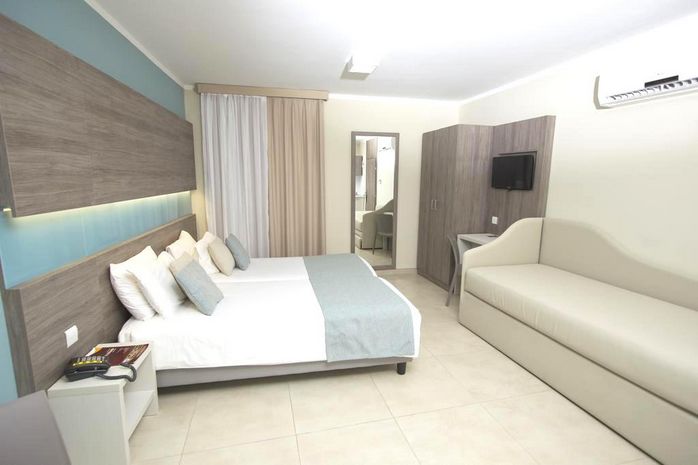 Hotel 115 The Strand Sliema Malta