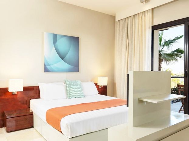 Hotel Ancient Sands Golf Resort And Residences