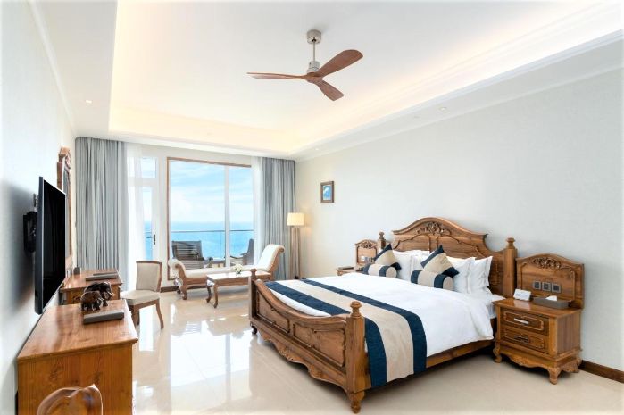 Hotel Araliya Beach Resort And Spa
