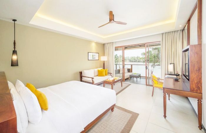 Hotel Avani Kalutara Resort And Spa