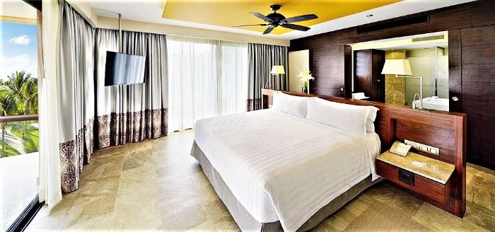 Hotel Barcelo Maya Beach