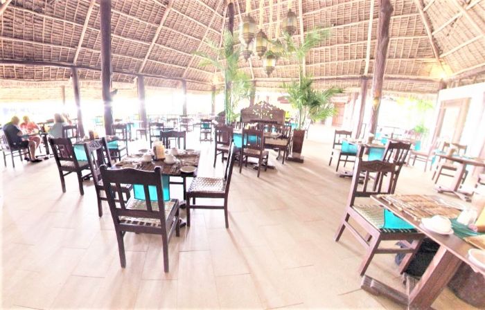 Hotel Breezes Beach Club And Spa Bwejuu Zanzibar