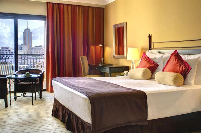 Hotel Corinthia St George's Bay