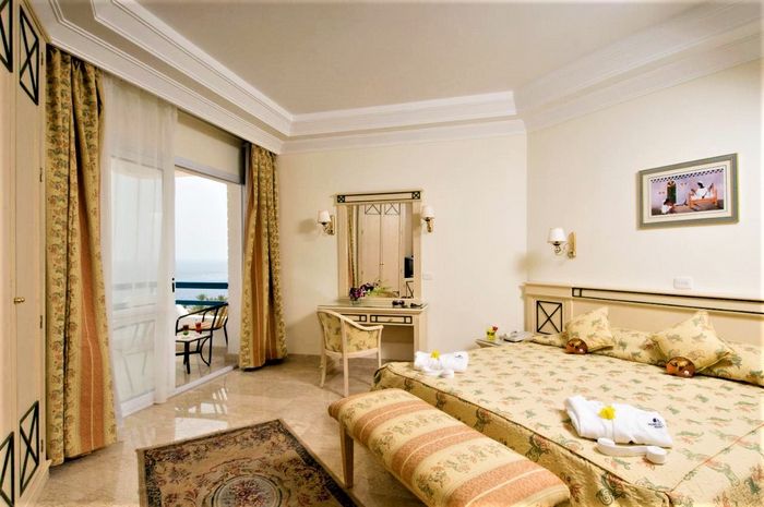 Hotel Dreams Beach Resort