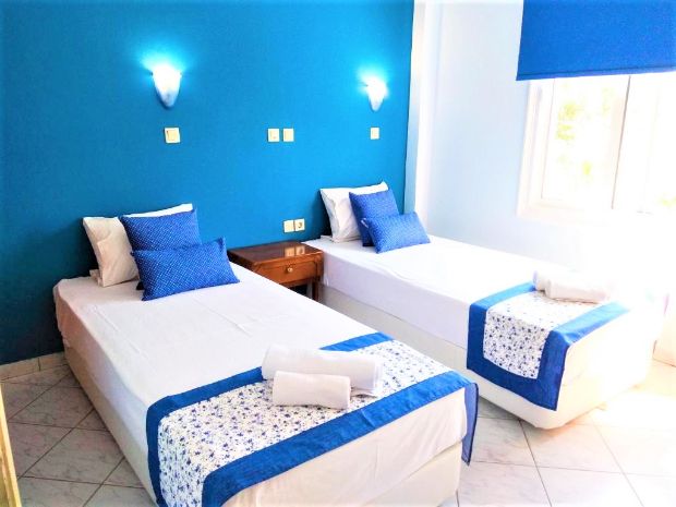 Hotel Ellinas