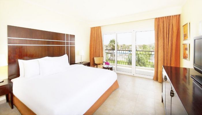 Hotel Doubletree By Hilton Sharks Bay Resort