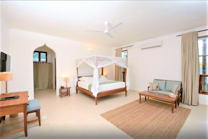 Hotel Kisiwa On The Beach
