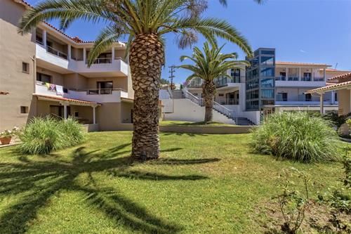 Hotel Lagomandra Hotel And Spa