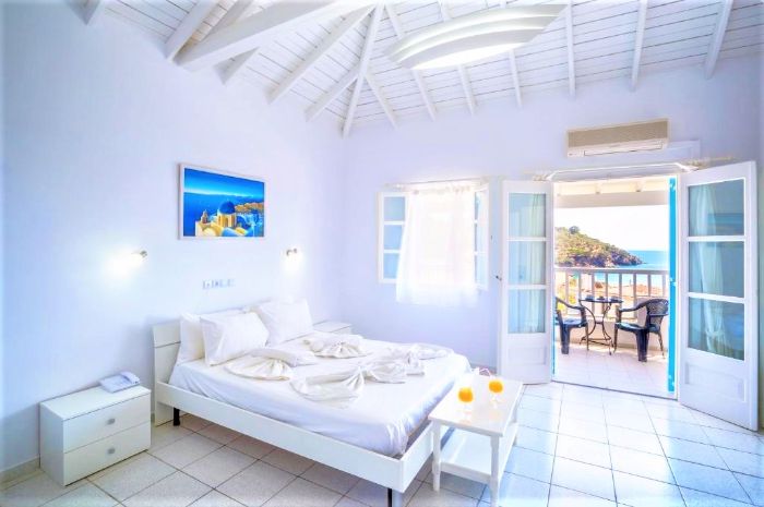 Hotel Limnionas Bay Village