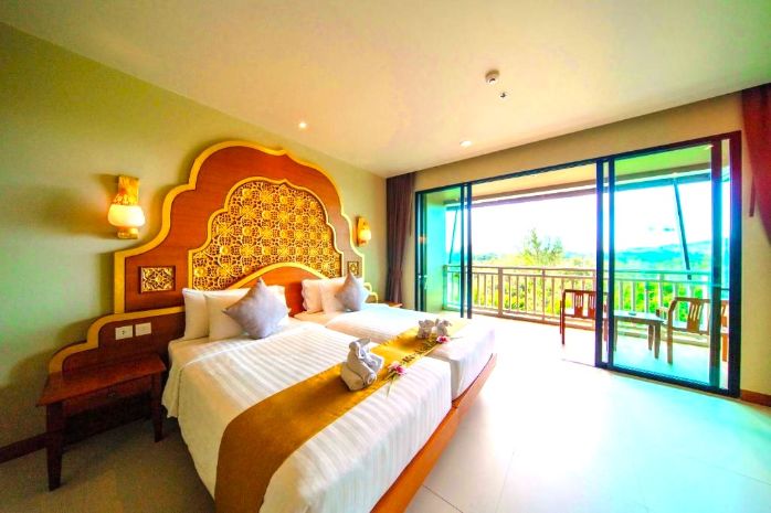 Hotel Mai Khao Palm Beach Resort