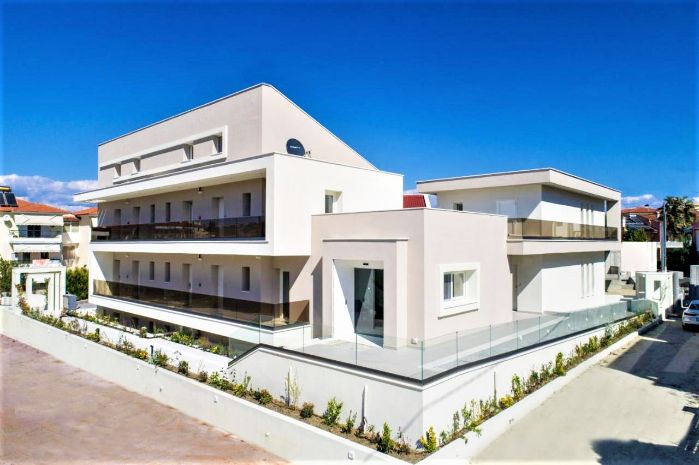 Hotel Mirablue Luxury Residences