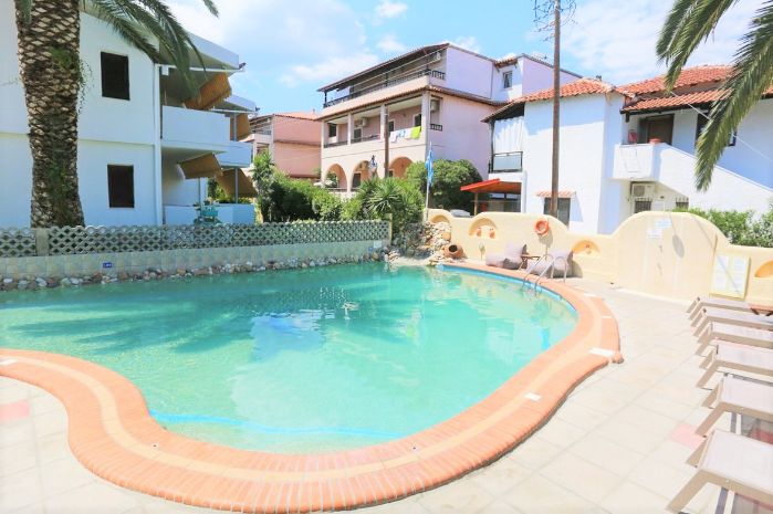 Hotel Pella Studios Apartments Halkidiki Grecia