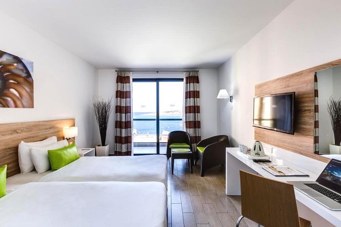 Hotel Ax Seashells Resort At Suncrest