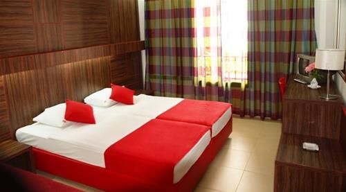 Hotel Slovenska Plaza Budva Muntenegru