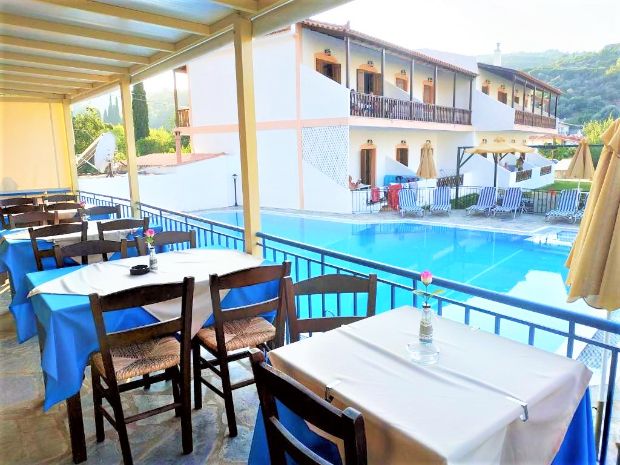 Hotel Sunwaves Apartments Samos