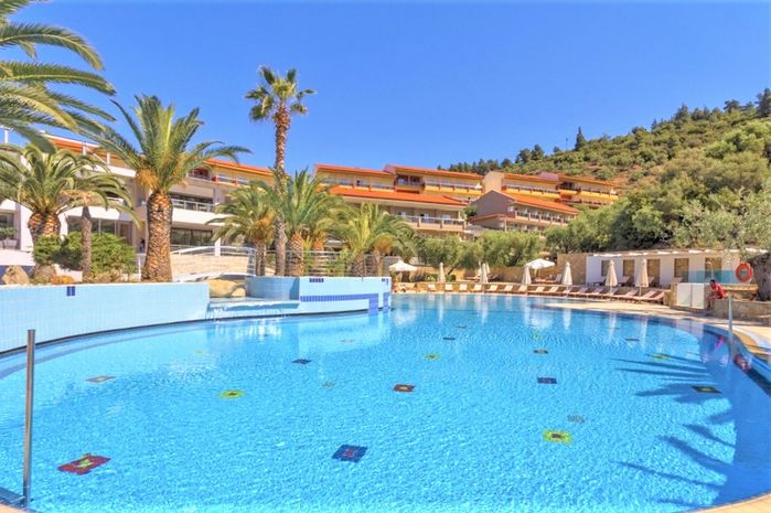 Lagomandra Hotel And Spa 16